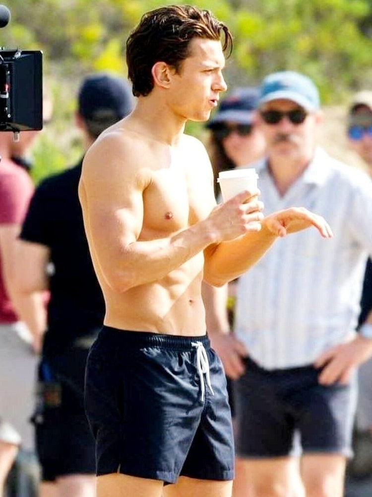 Tom Holland 8.5 x 11 Candid Color Photograph Art Print Photo Picture Collectibles:Photographic Images:Photographs Style Your Walls